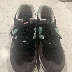 New Balance unisex sneakers